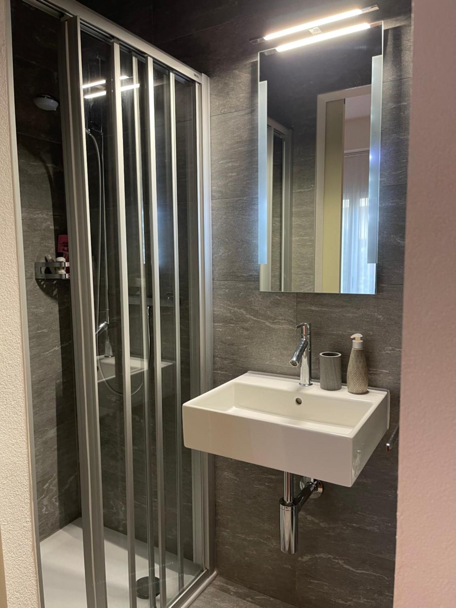 Alpine City Suite Brig Zewnętrze zdjęcie